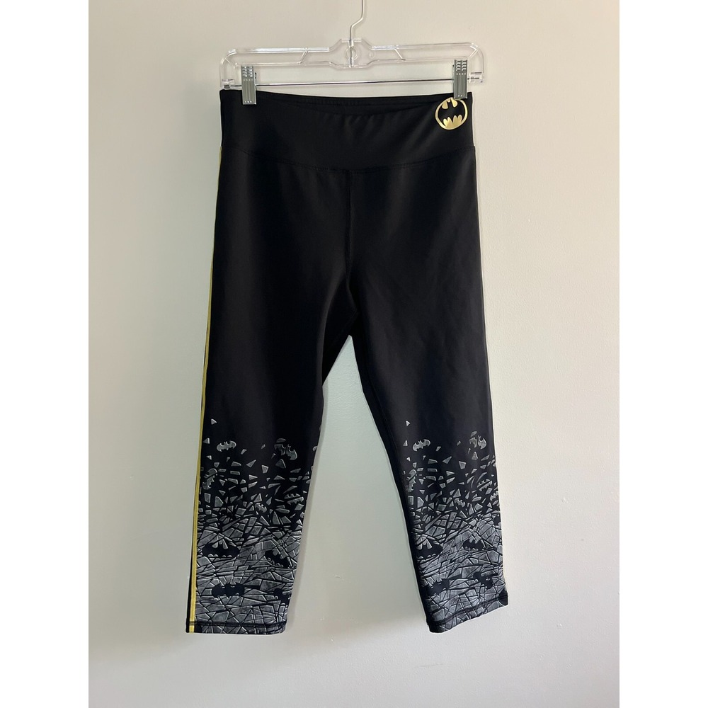 Batman Her Universe Black Capri Leggings Womens Large Gold Logo Graphic Cropped